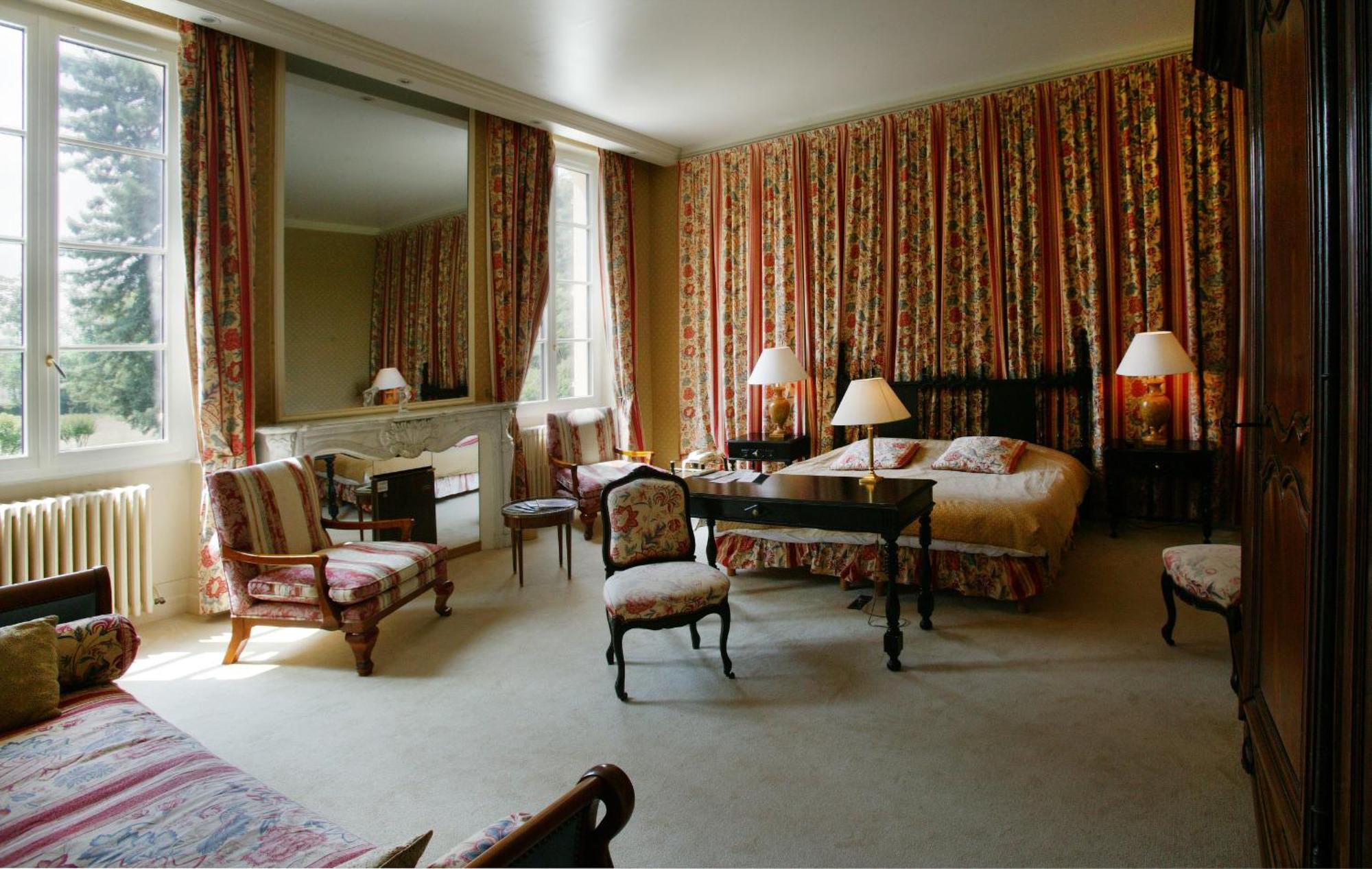 Hotel Le Manoir De Bellerive Le Buisson-de-Cadouin Habitación foto